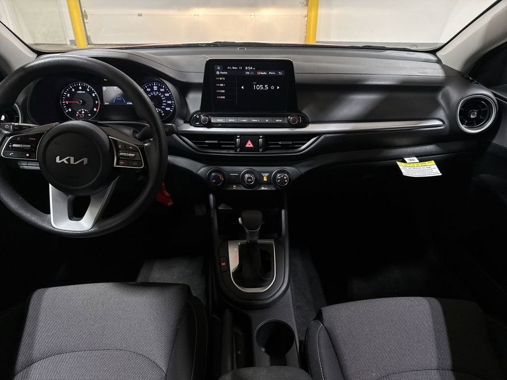 Used 2022 Kia Forte LXS FWD image 10