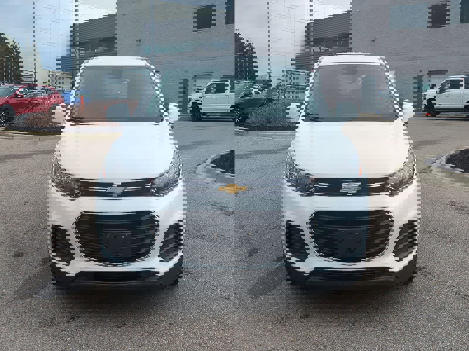 Used 2017 Chevrolet Trax LS image 3