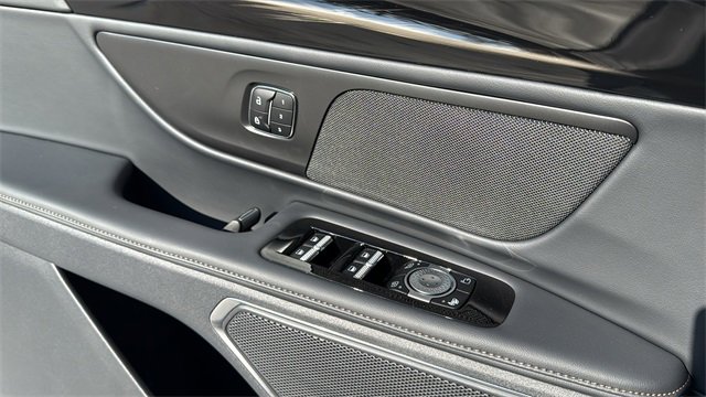 New 2026 Lincoln Nautilus Premier image 28