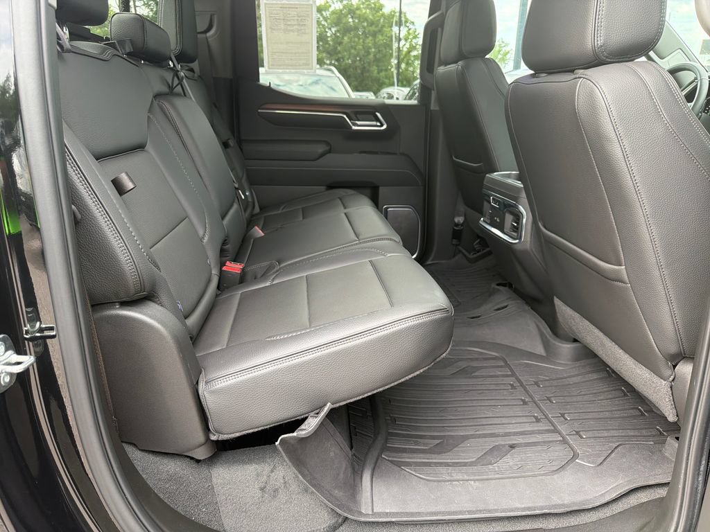 Used 2025 GMC Sierra 1500 Denali w/ Denali Reserve Package AWD/4WD image 37