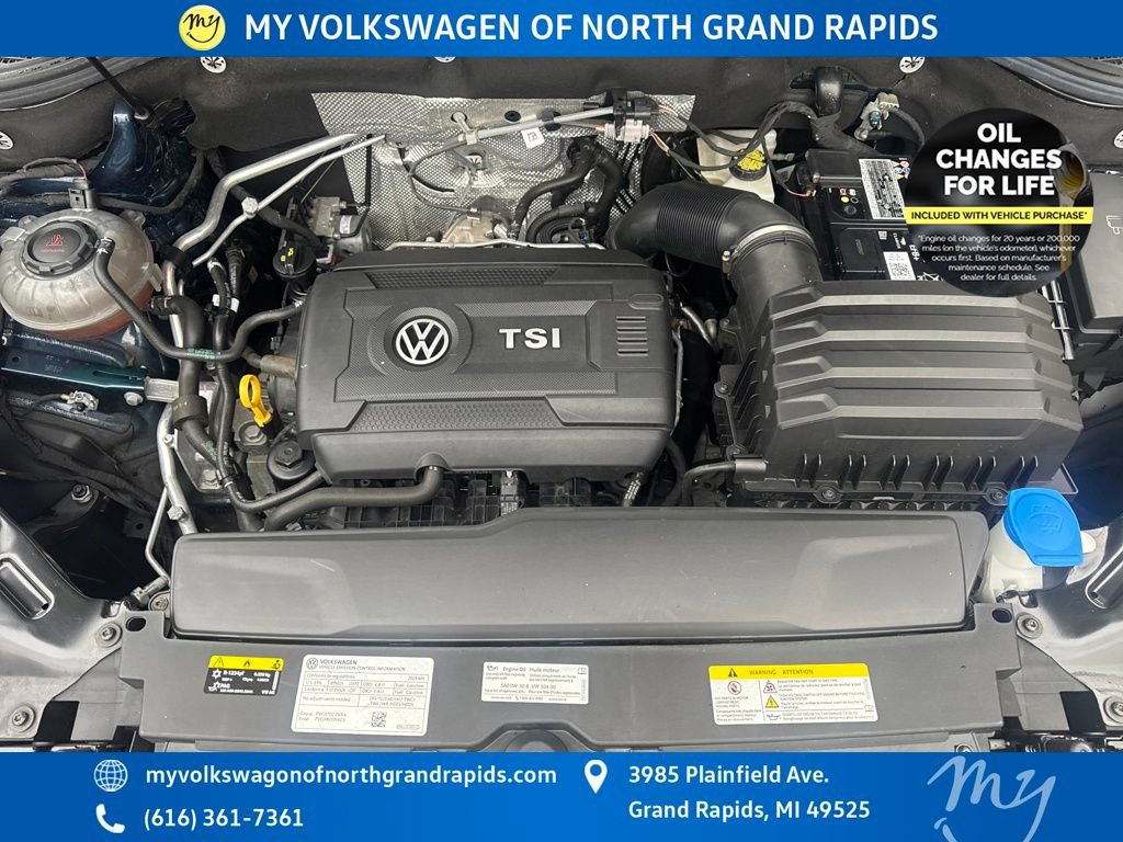 Certified 2023 Volkswagen Atlas Cross Sport SEL R-Line AWD/4WD image 26