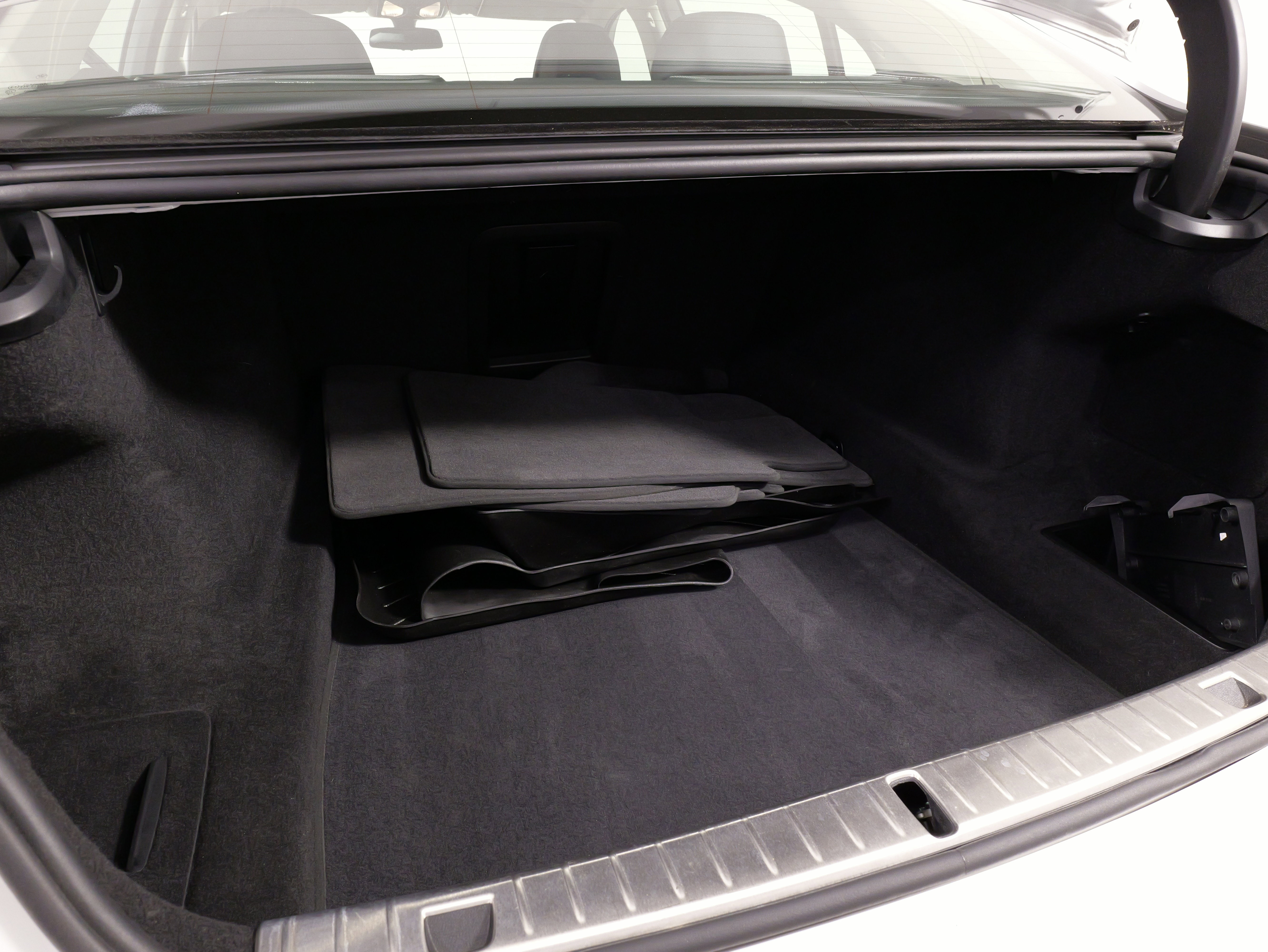 Used 2022 BMW 740i xDrive image 63