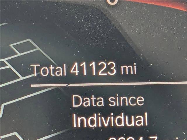 Used 2022 BMW 750i xDrive w/ Executive Package image 11