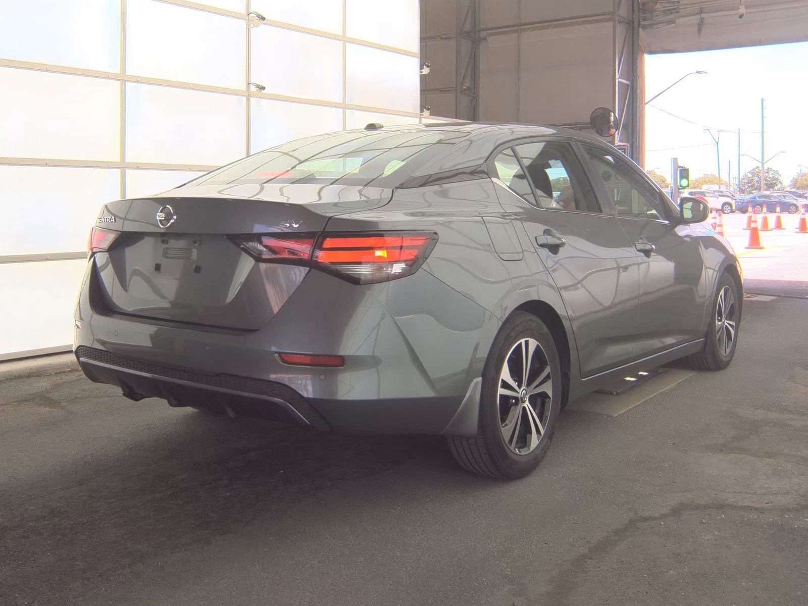 Used 2022 Nissan Sentra SV w/ Trunk Package FWD image 7