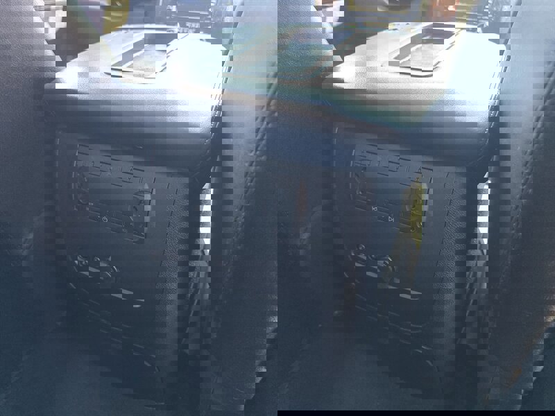 Used 2011 GMC Yukon Denali image 19