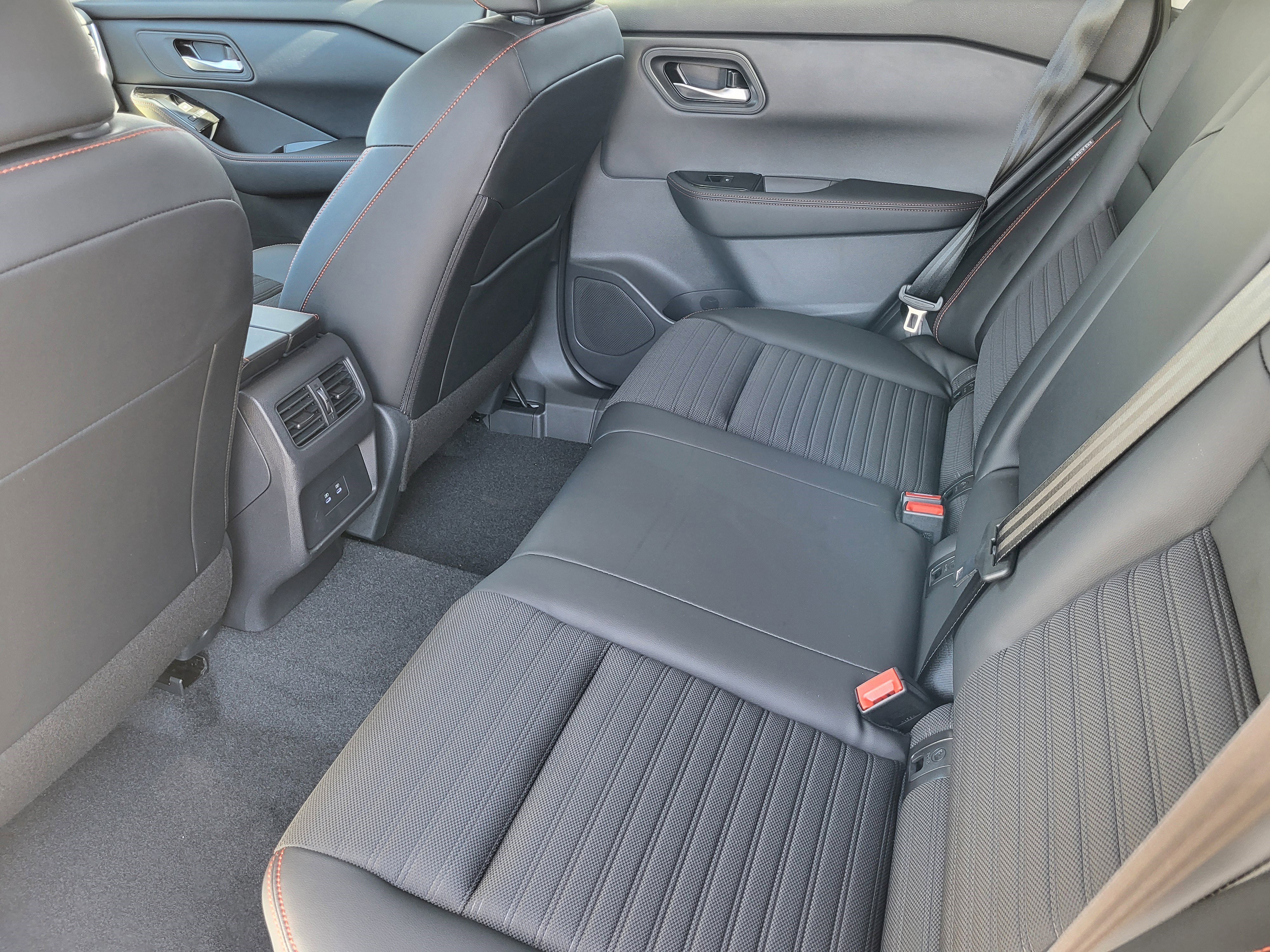 New 2026 Nissan Rogue SV image 12