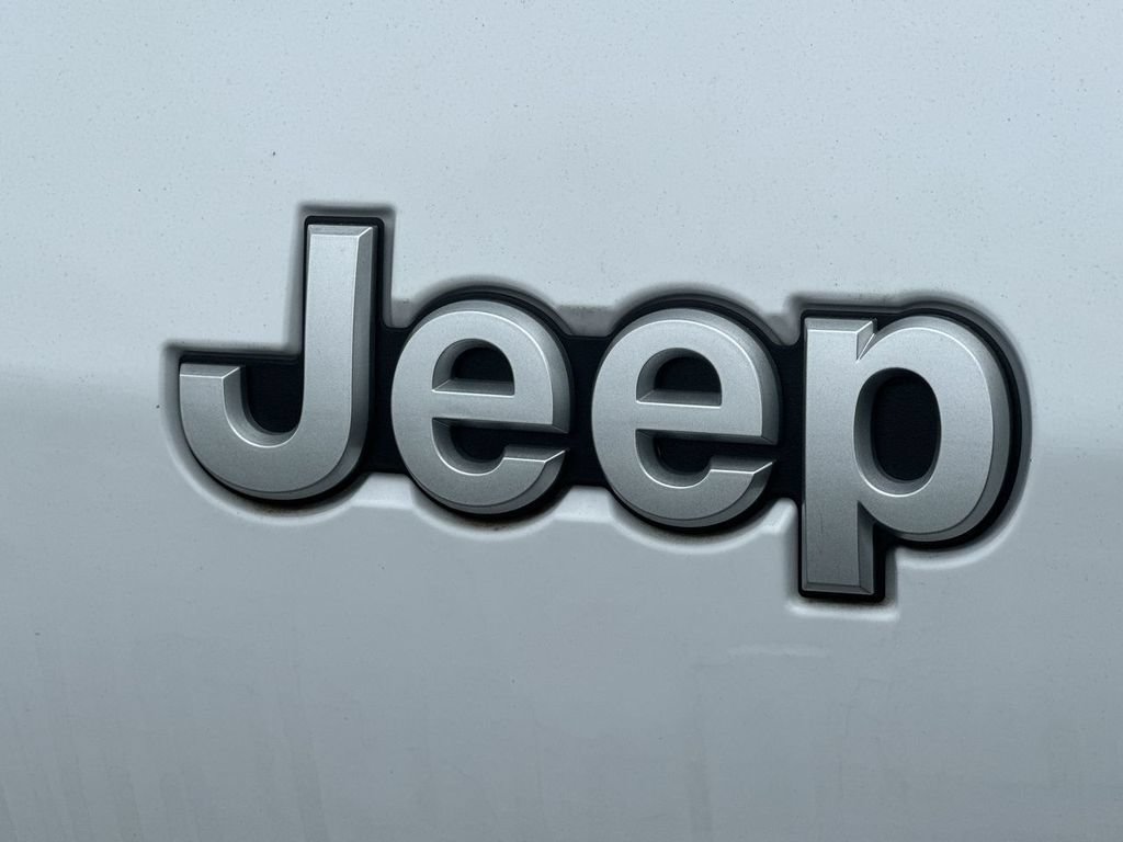 New 2025 Jeep Grand Cherokee L Overland w/ Luxury Tech Group IV AWD/4WD image 49