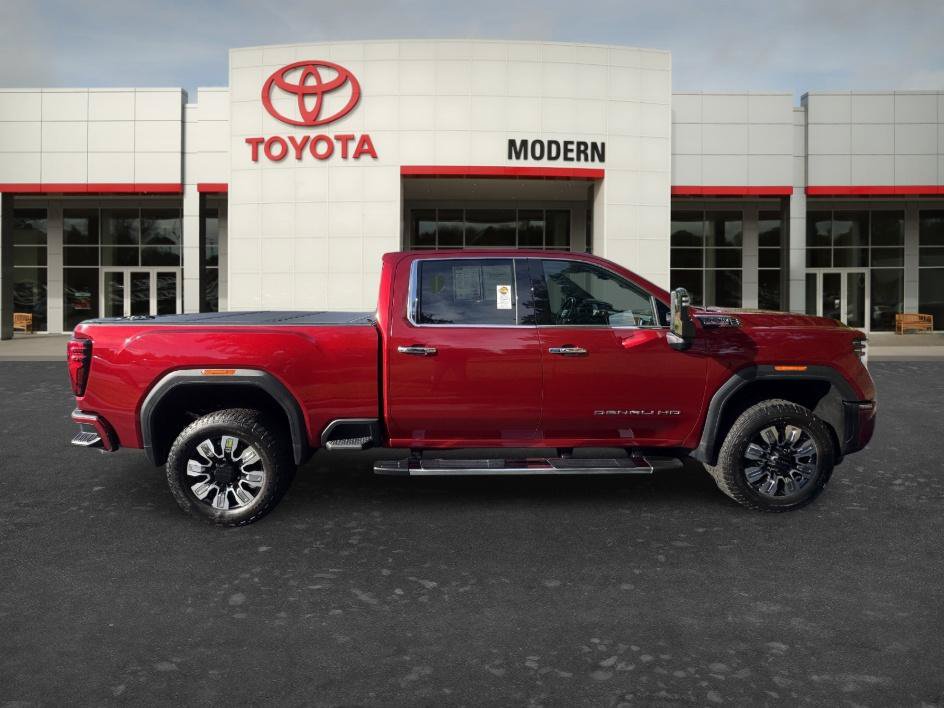 Used 2024 GMC Sierra 3500 Denali w/ Denali Reserve Package AWD/4WD image 4
