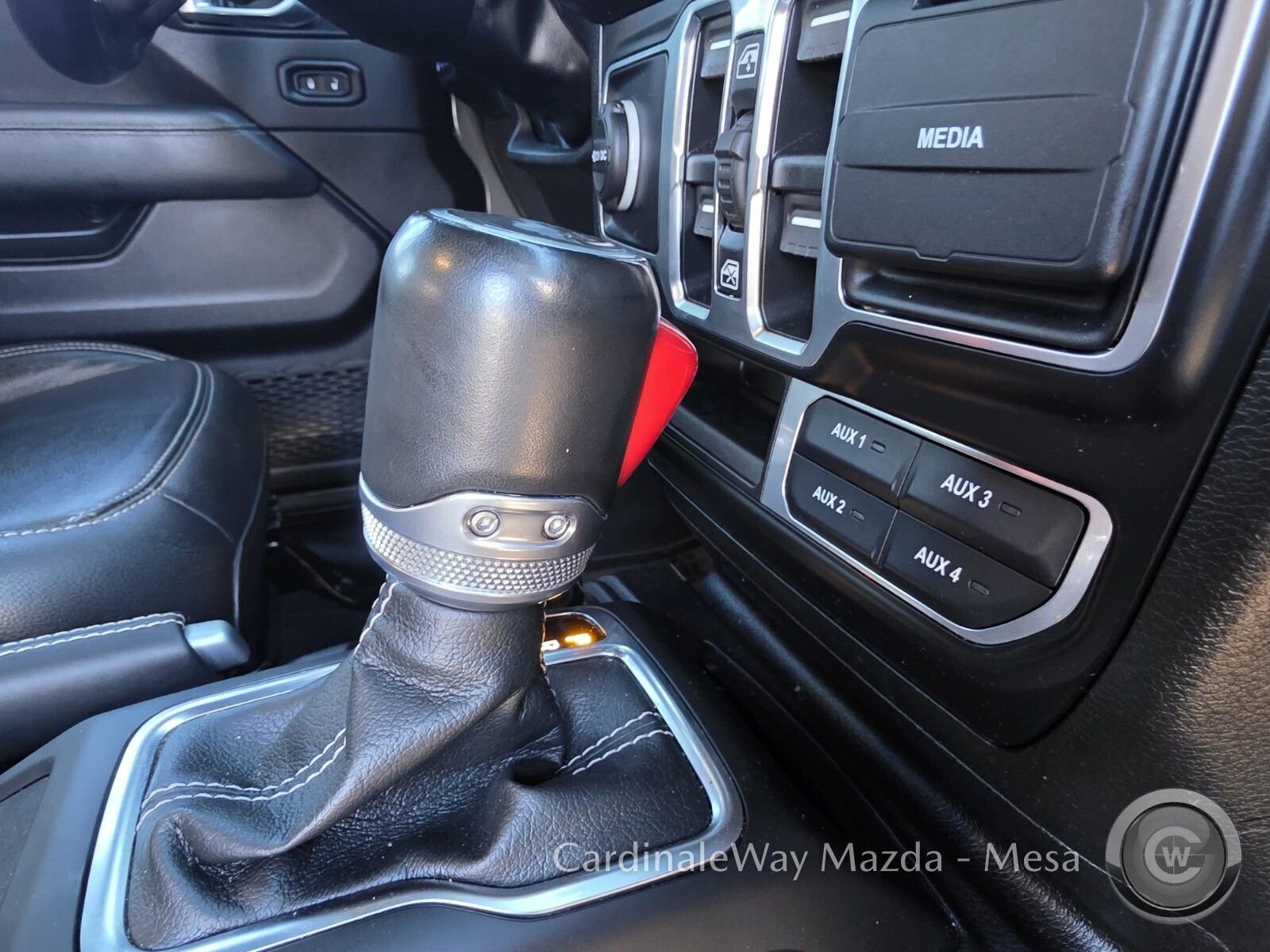 Used 2022 Jeep Wrangler Unlimited Sahara image 31