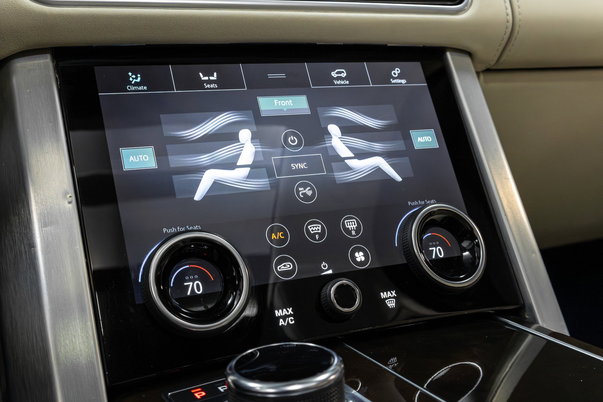 Used 2019 Land Rover Range Rover Long Wheelbase Autobiography image 67