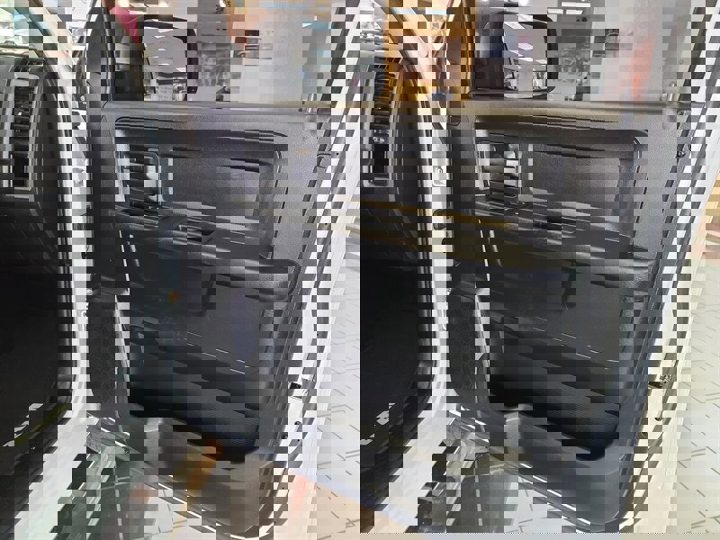 Used 2014 RAM 1500 Express image 13