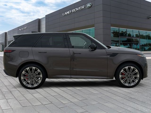 Used 2024 Land Rover Range Rover Sport Dynamic SE AWD/4WD image 6