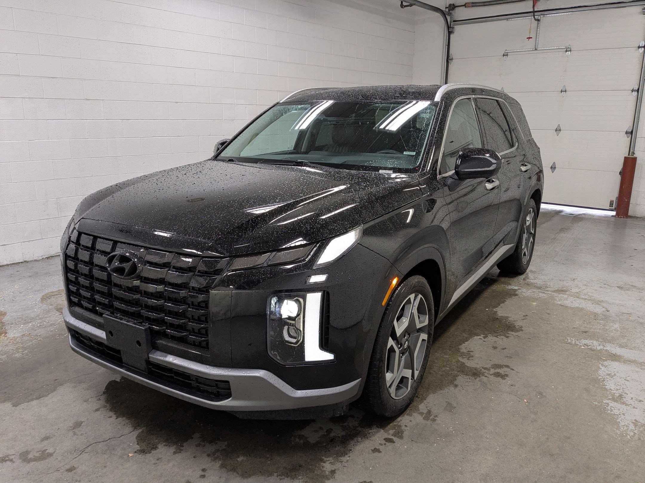 Used 2025 Hyundai Palisade Limited image 11