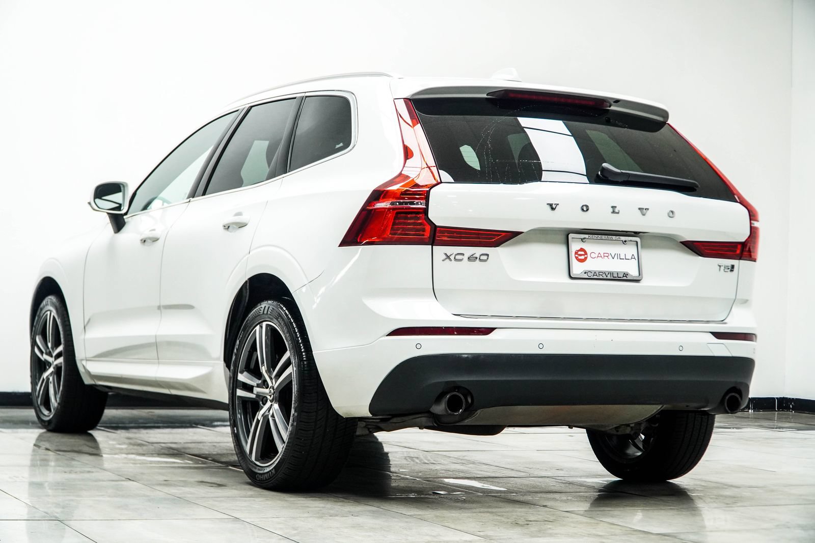 Used 2020 Volvo XC60 T5 Momentum w/ Protection Package Premier AWD/4WD image 11