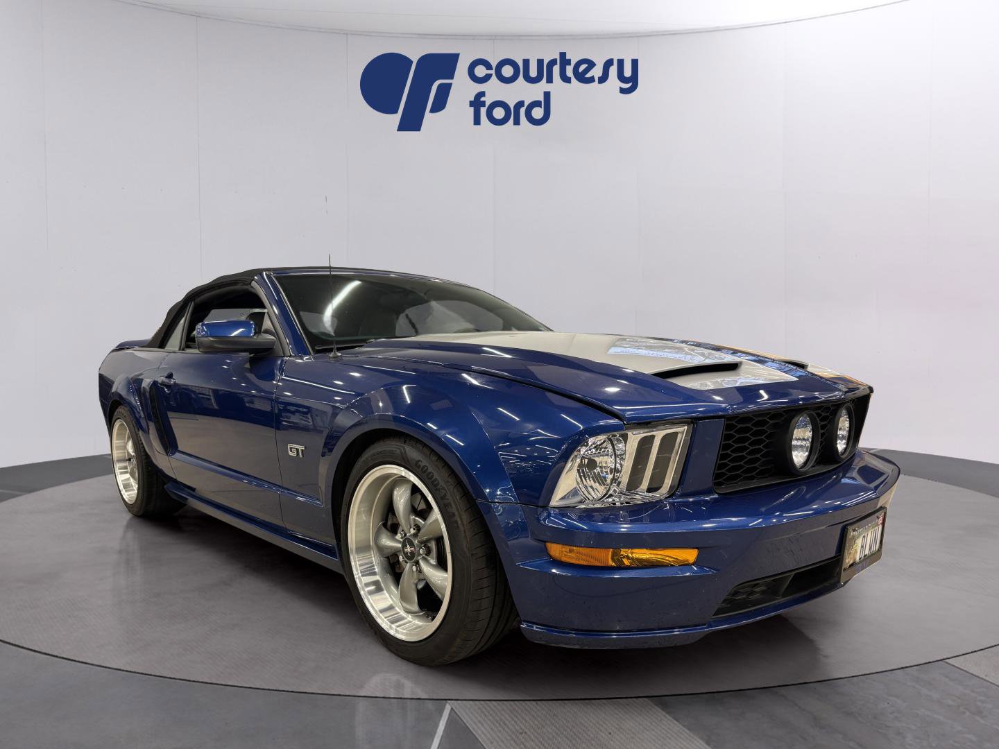 Used 2008 Ford Mustang GT image 1