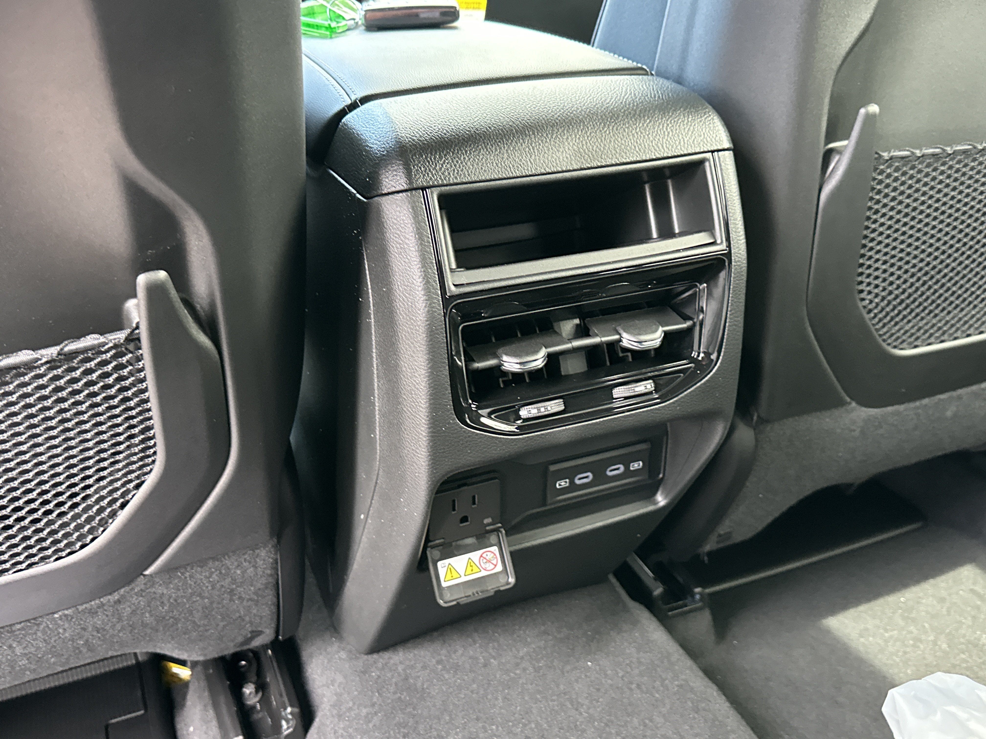 New 2026 Jeep Grand Cherokee Altitude AWD/4WD image 29