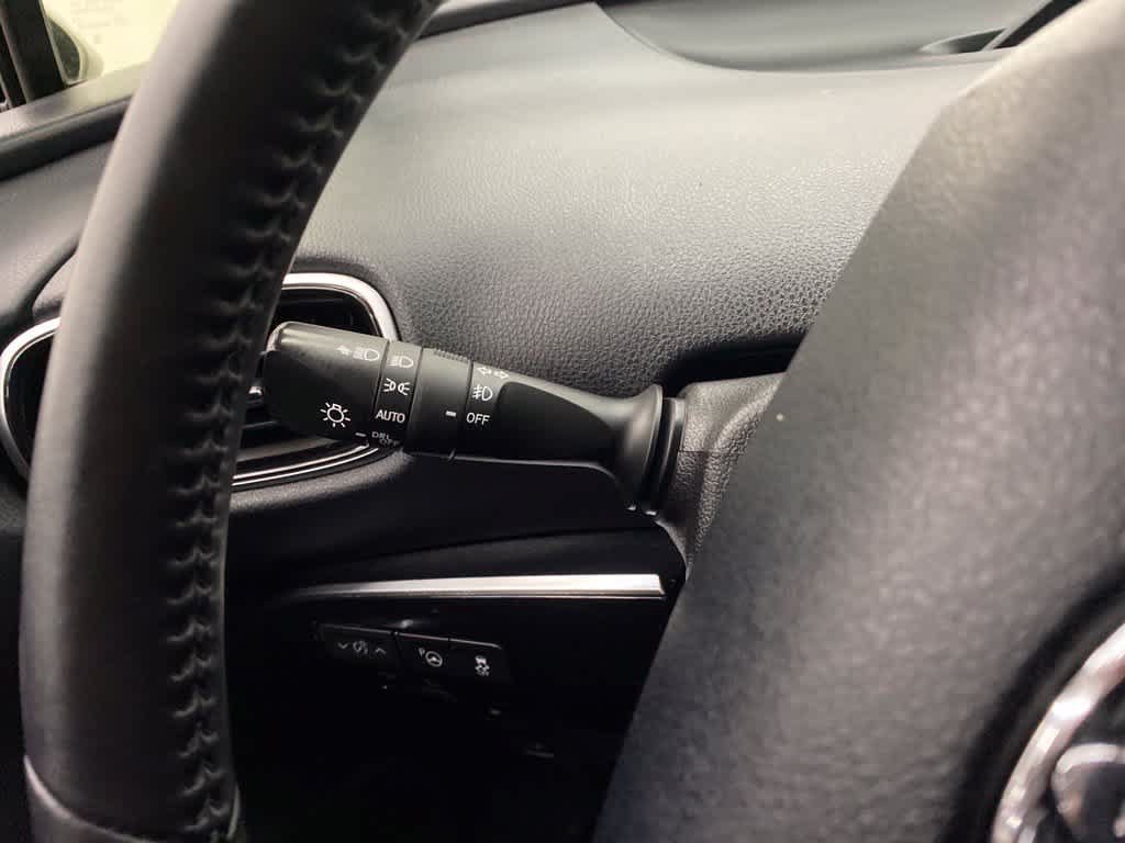 Used 2019 Toyota Prius Prime Advanced FWD image 22