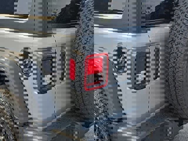 Used 2024 Jeep Wrangler Sport S image 36