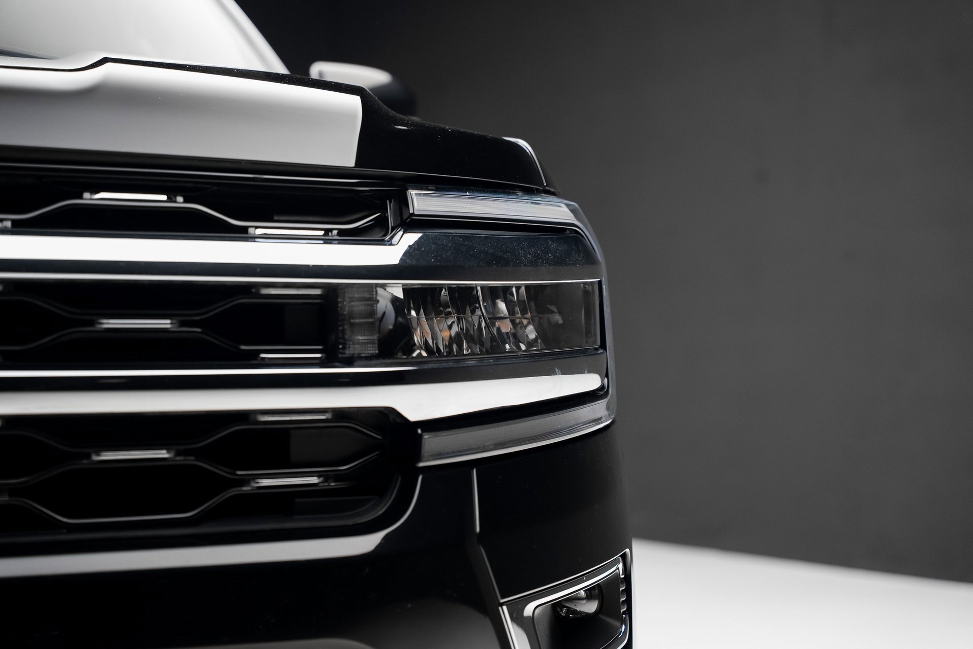 Used 2024 Ford Expedition Max Limited image 9