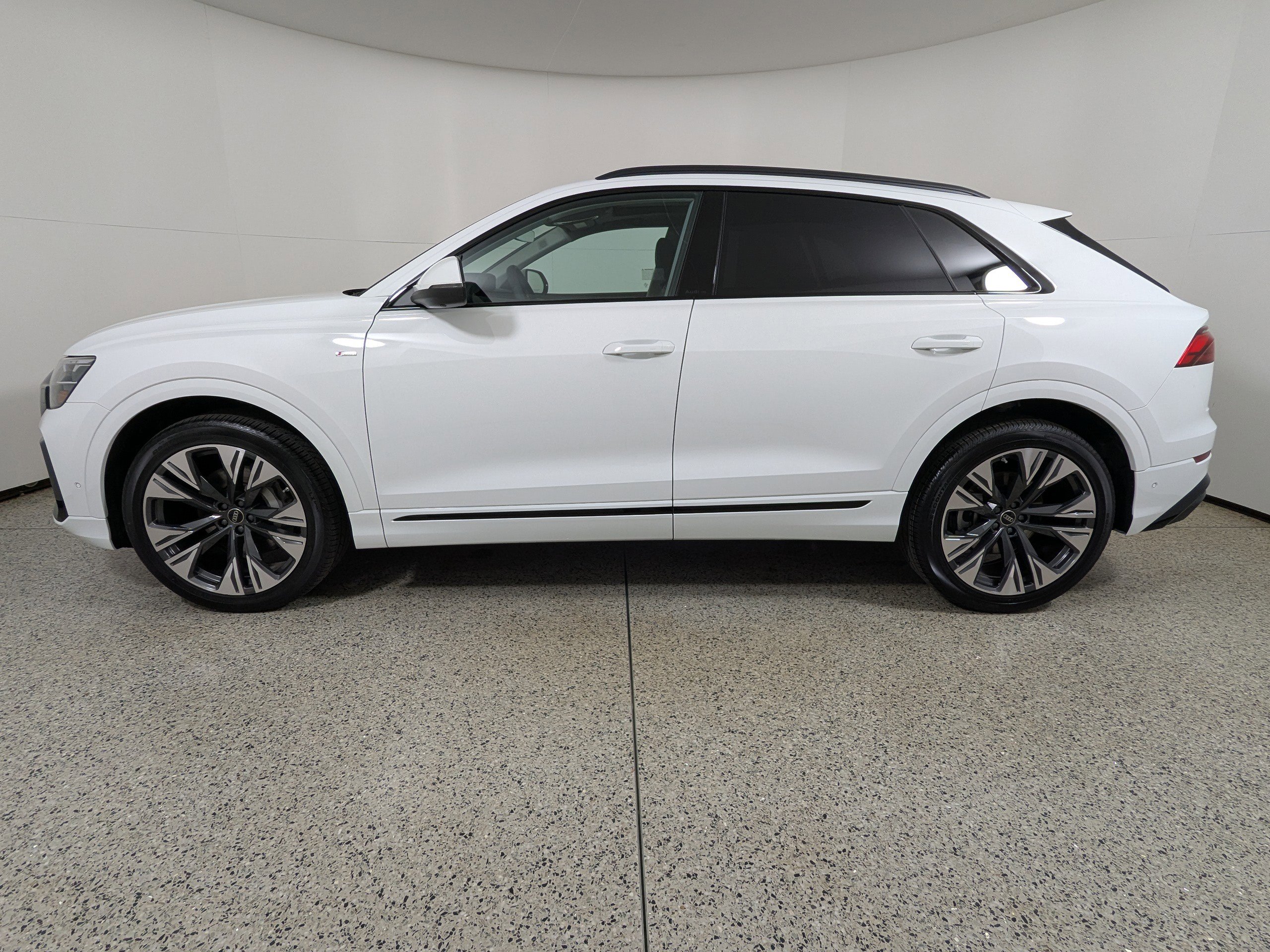 New 2026 Audi Q8 Premium Plus image 4