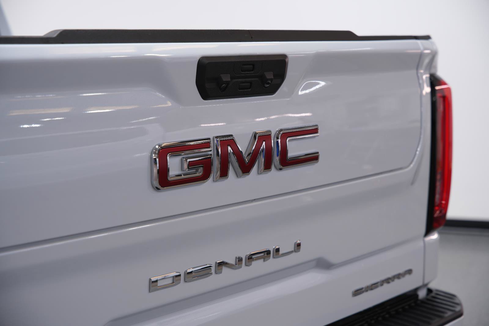 Used 2026 GMC Sierra 1500 Denali AWD/4WD image 24