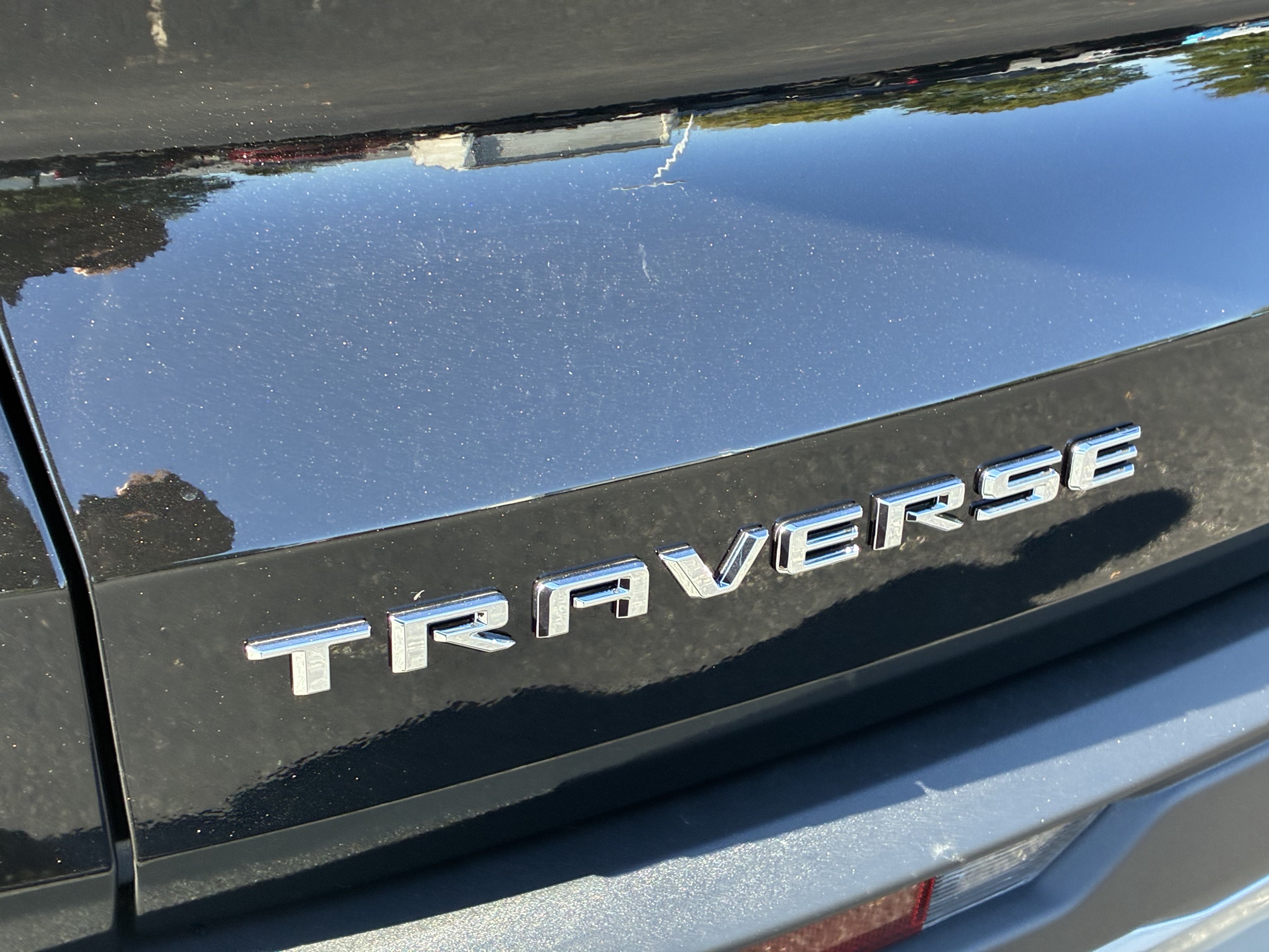 New 2027 Chevrolet Traverse LT FWD image 11