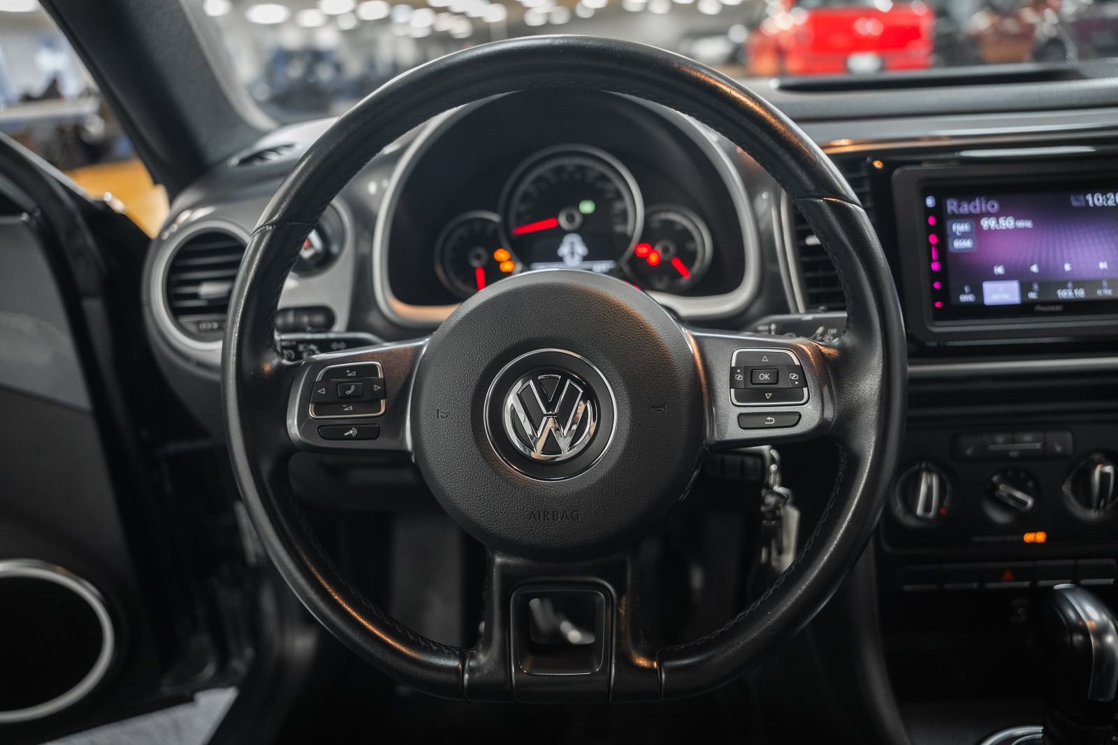 Used 2014 Volkswagen Beetle 2.5 image 31