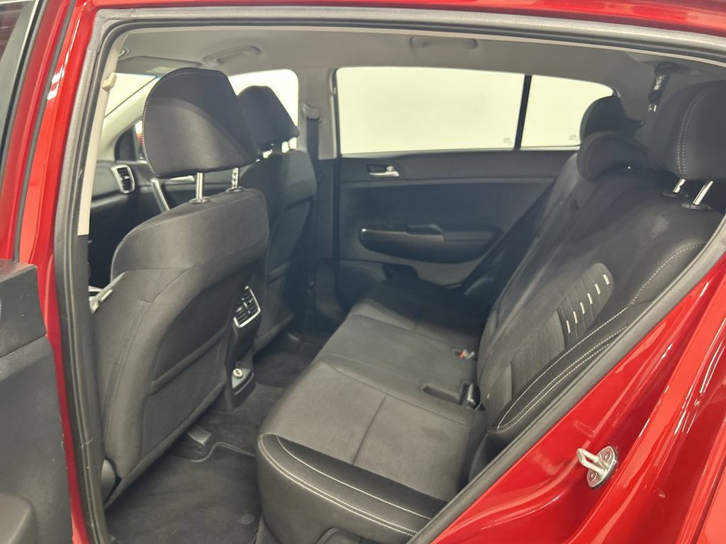Used 2020 Kia Sportage LX w/ LX Popular Package AWD/4WD image 19