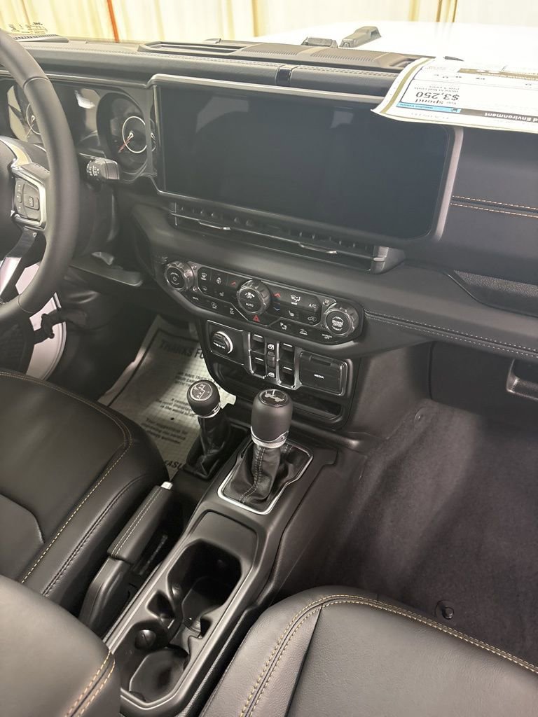 New 2026 Jeep Wrangler Sahara image 34