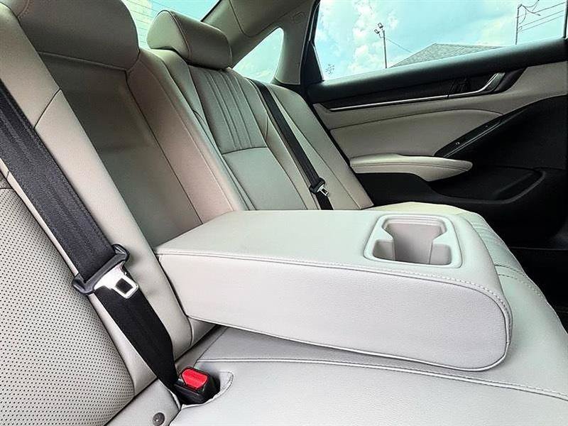 Used 2021 Honda Accord Touring image 45