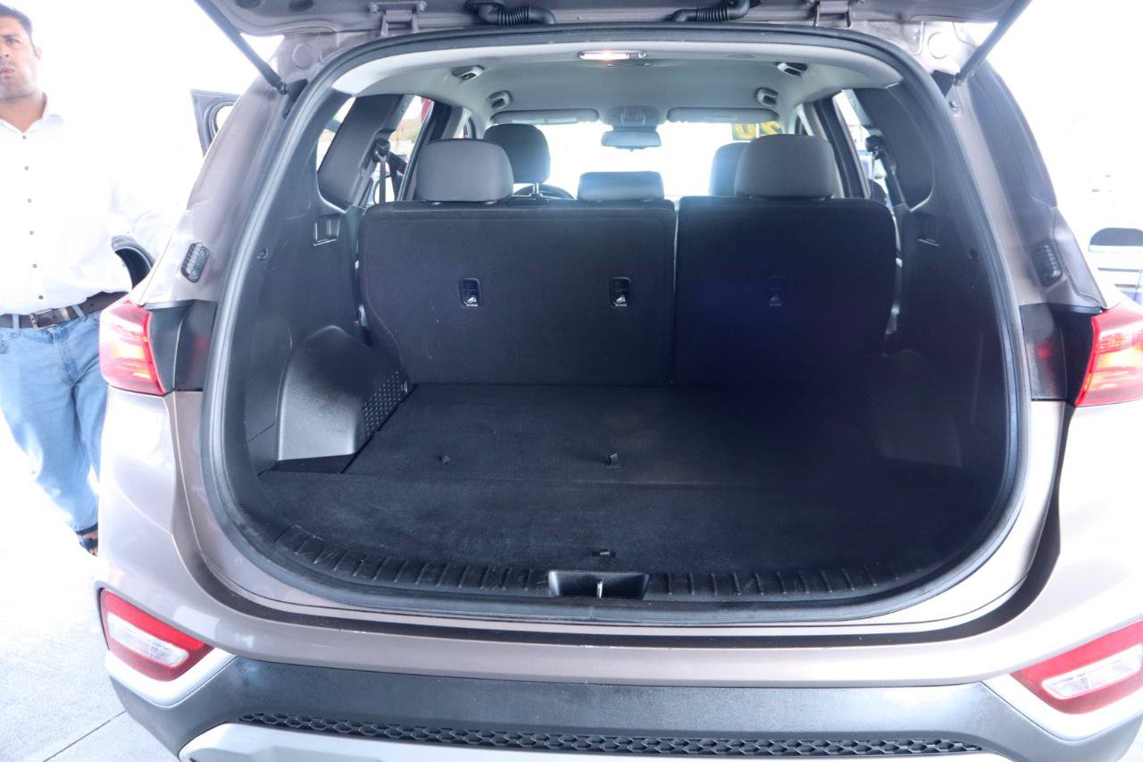 Used 2020 Hyundai Santa Fe SEL FWD image 30