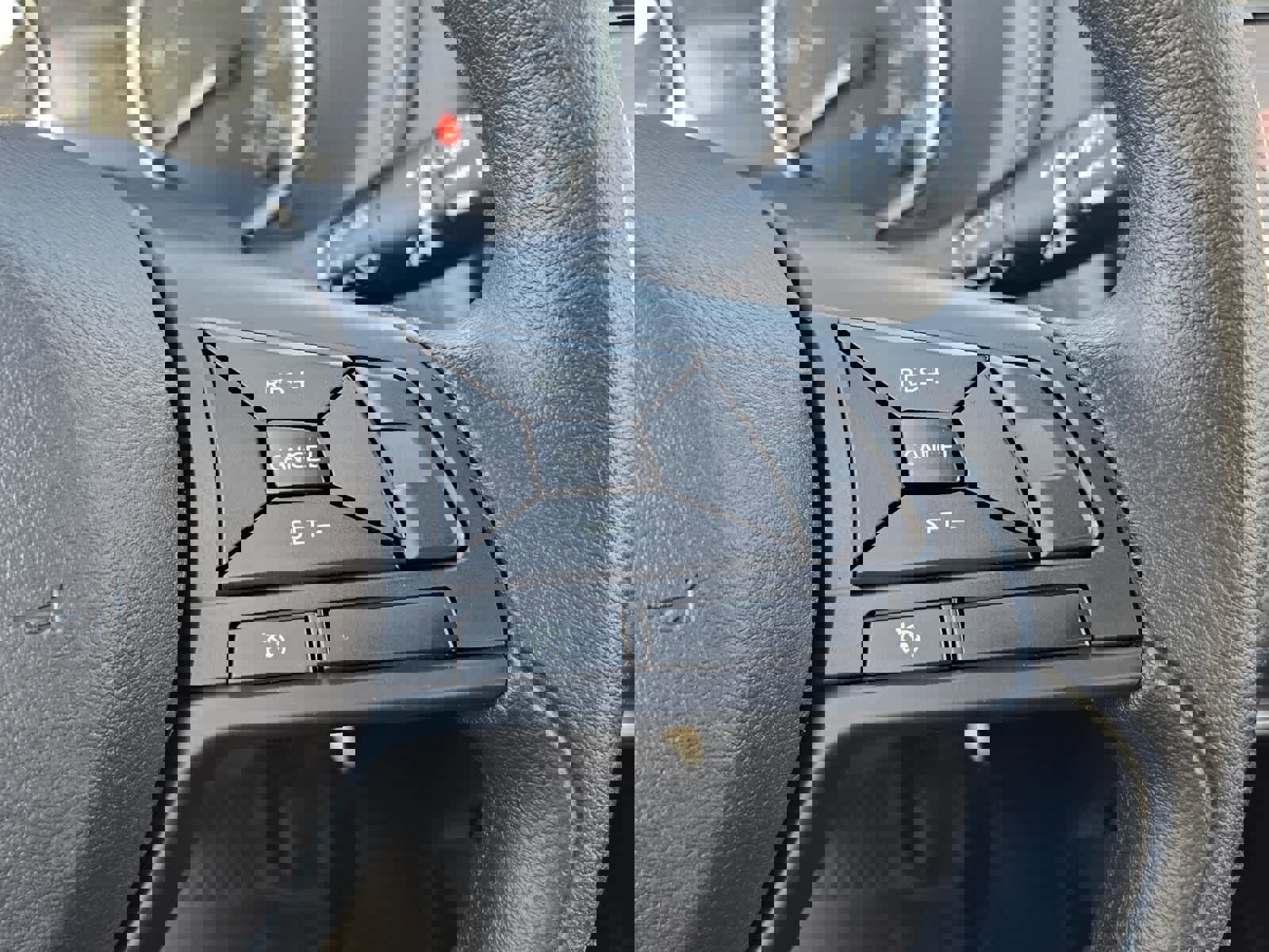 New 2025 Nissan Kicks Play S image 13