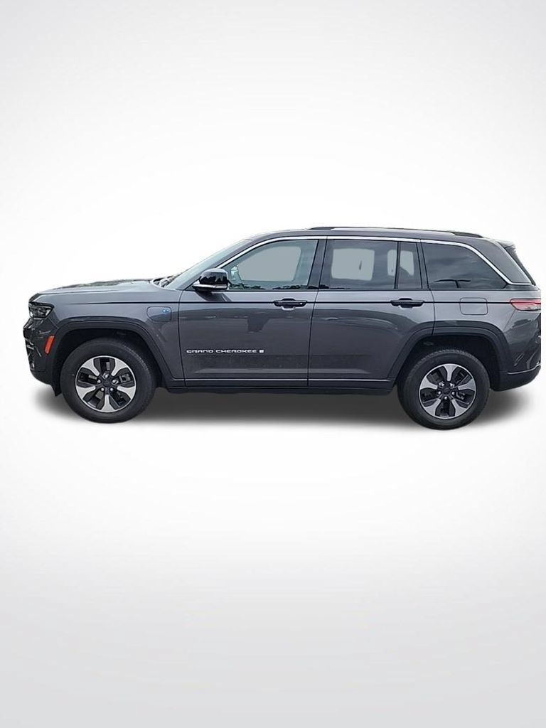 Used 2022 Jeep Grand Cherokee Limited 4xe AWD/4WD image 5