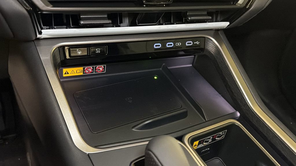 New 2026 Lexus TX 500h AWD image 21