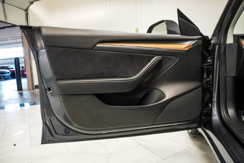Used 2022 Tesla Model 3 Standard Range RWD image 15