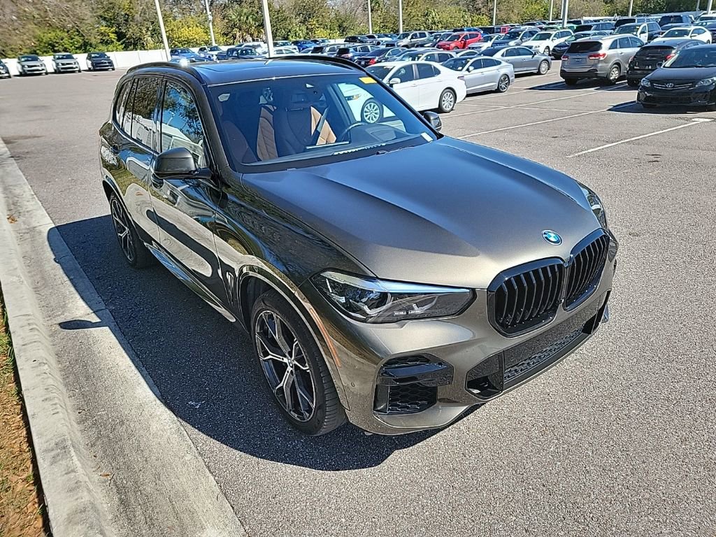 Used 2023 BMW X5 sDrive40i w/ M Sport Package image 2