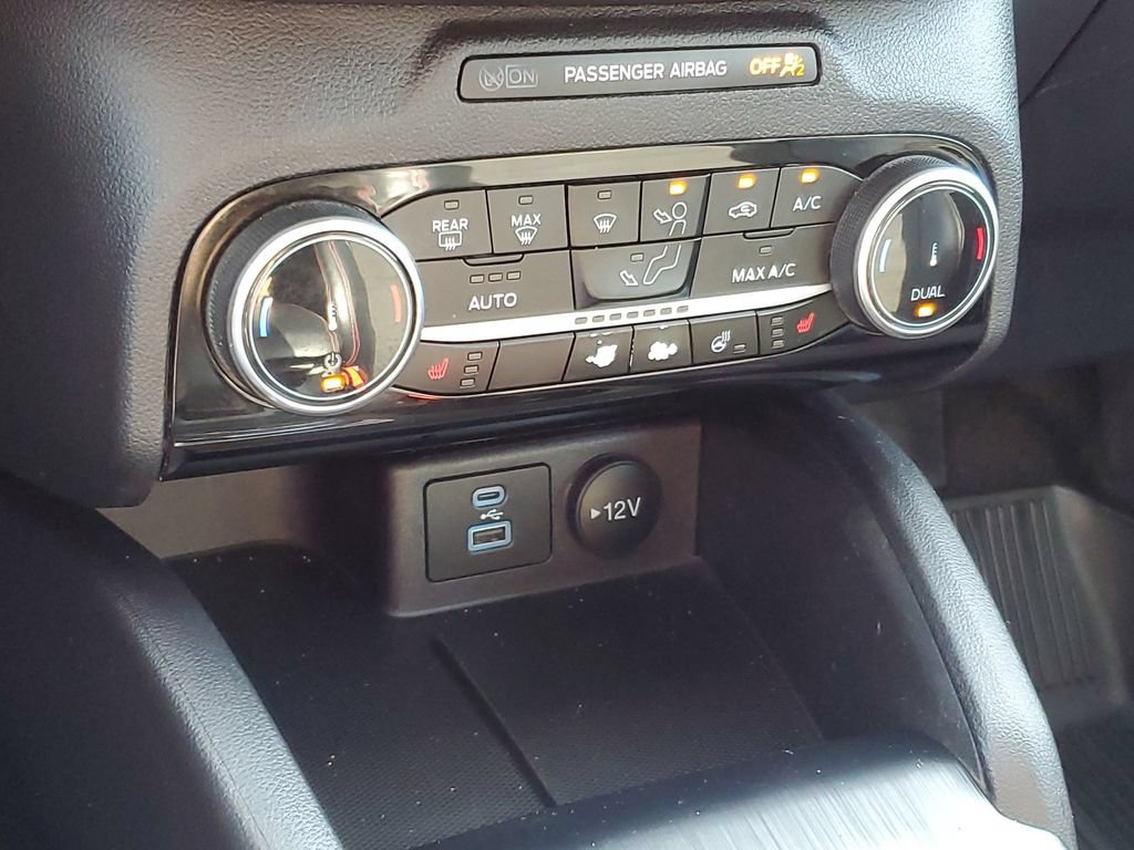 Used 2022 Ford Escape SEL w/ SEL Stealth AWD Package image 22