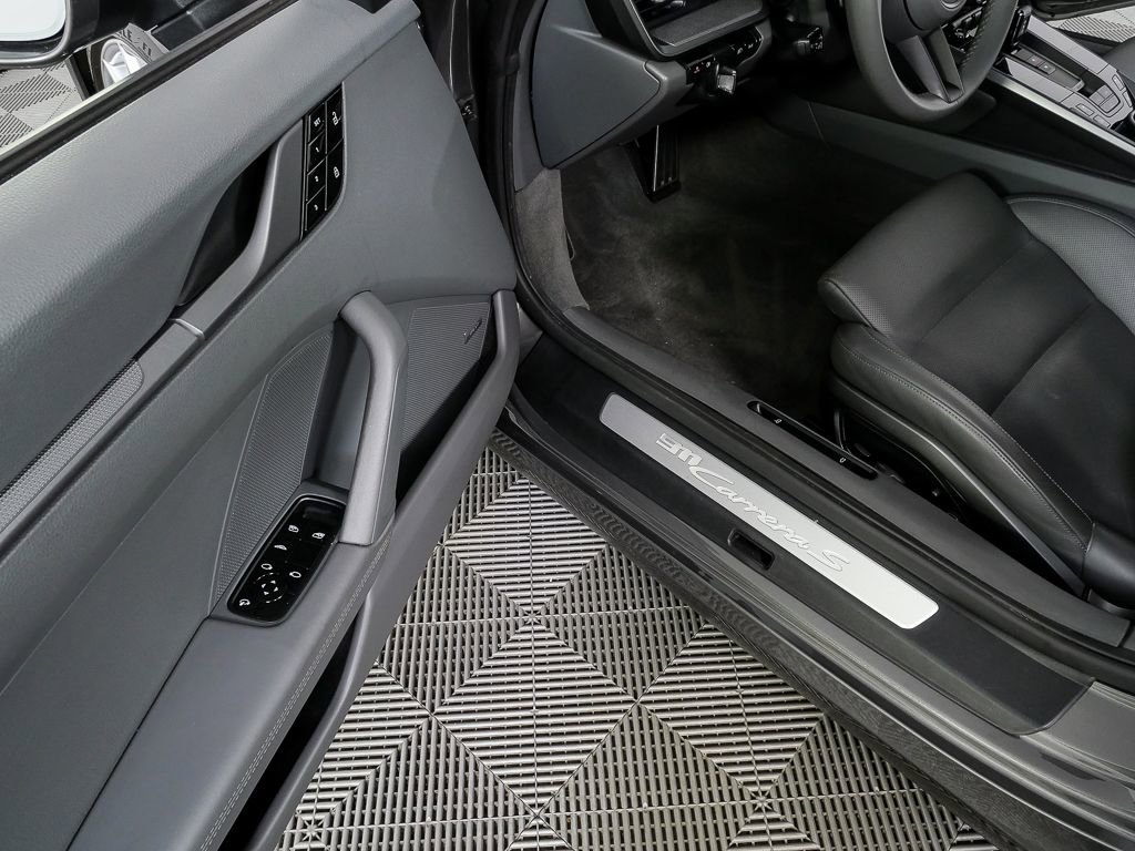 Certified 2021 Porsche 911 Carrera S RWD image 8