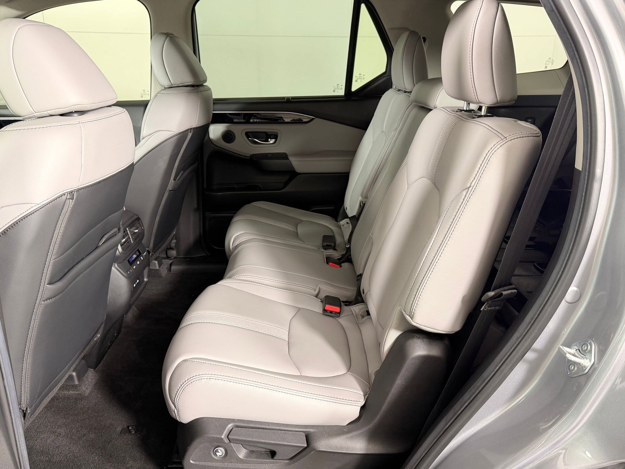 Certified 2025 Honda Pilot EX-L image 15