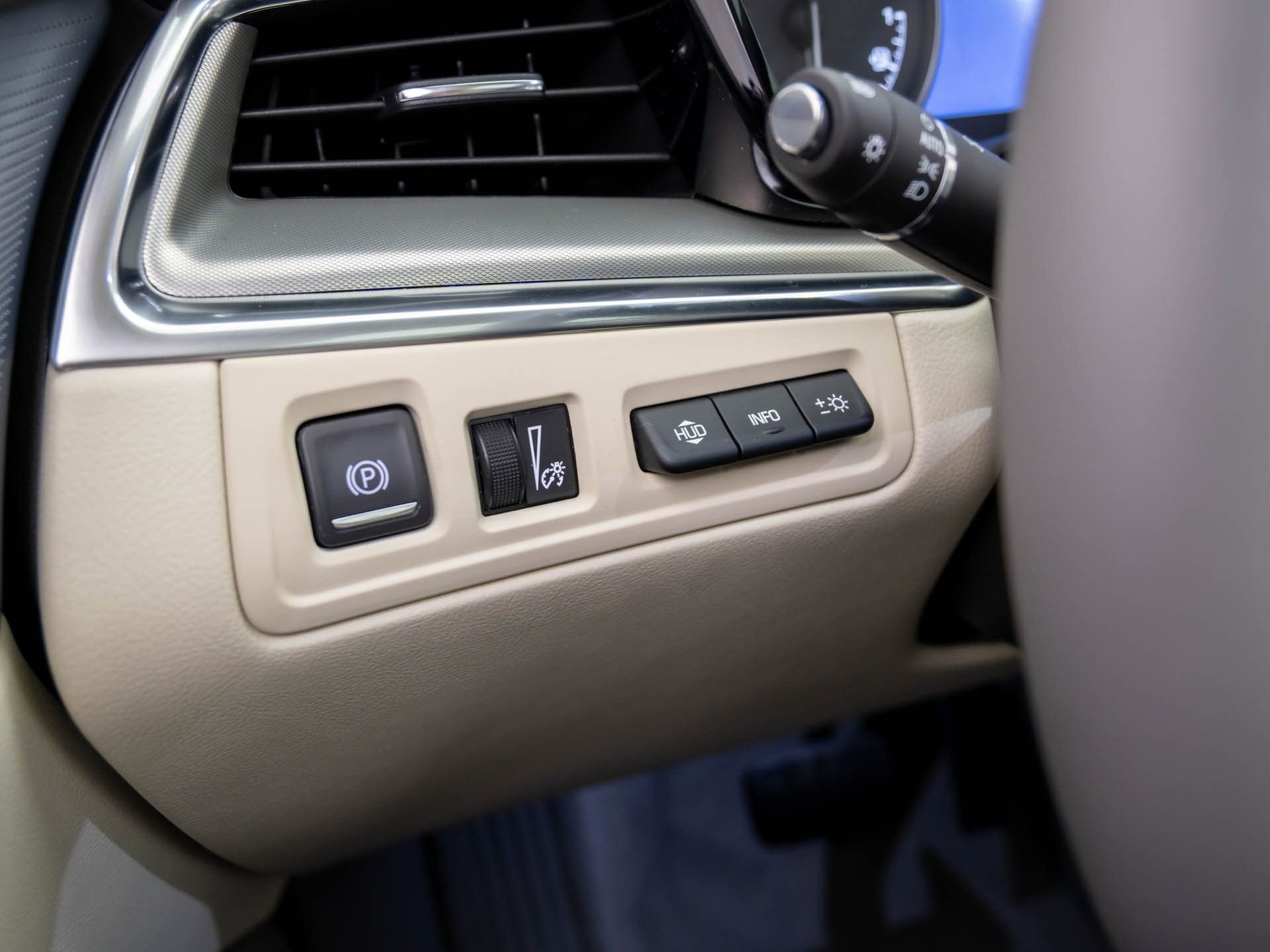 New 2026 Cadillac XT5 Premium Luxury w/ Driver Assist Package image 21