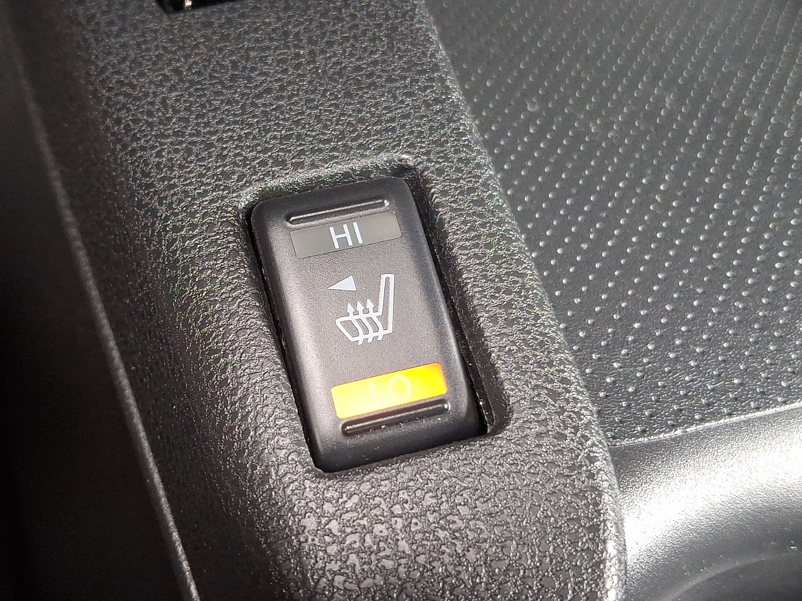 Used 2015 Nissan Leaf S FWD image 22