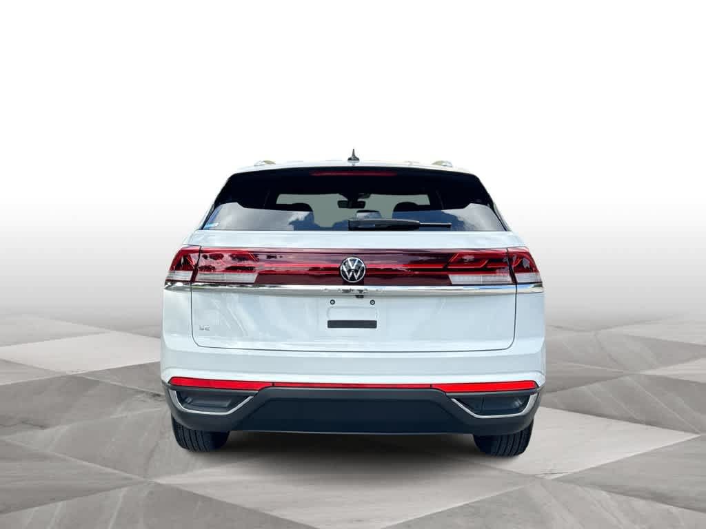 Certified 2025 Volkswagen Atlas Cross Sport SE FWD image 7