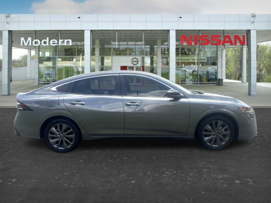 Certified 2026 Nissan Sentra SL w/ Floor Mat Package FWD image 6