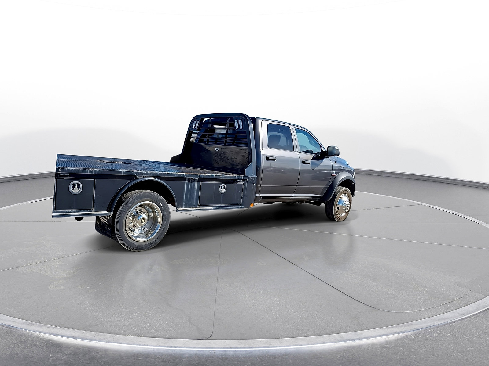 Used 2017 RAM 5500 Tradesman w/ Max Tow Package RWD image 8