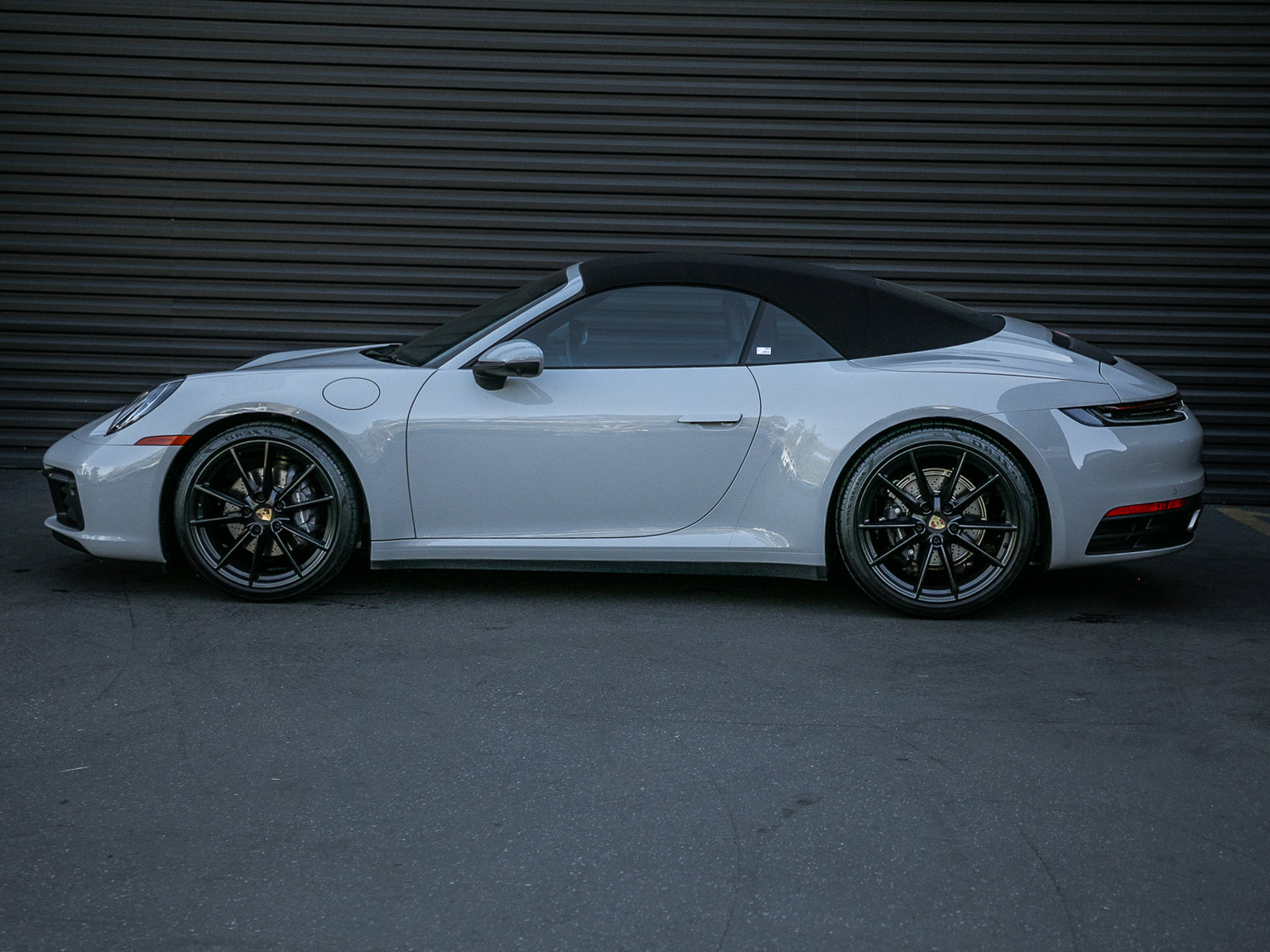 Certified 2022 Porsche 911 Carrera RWD image 2