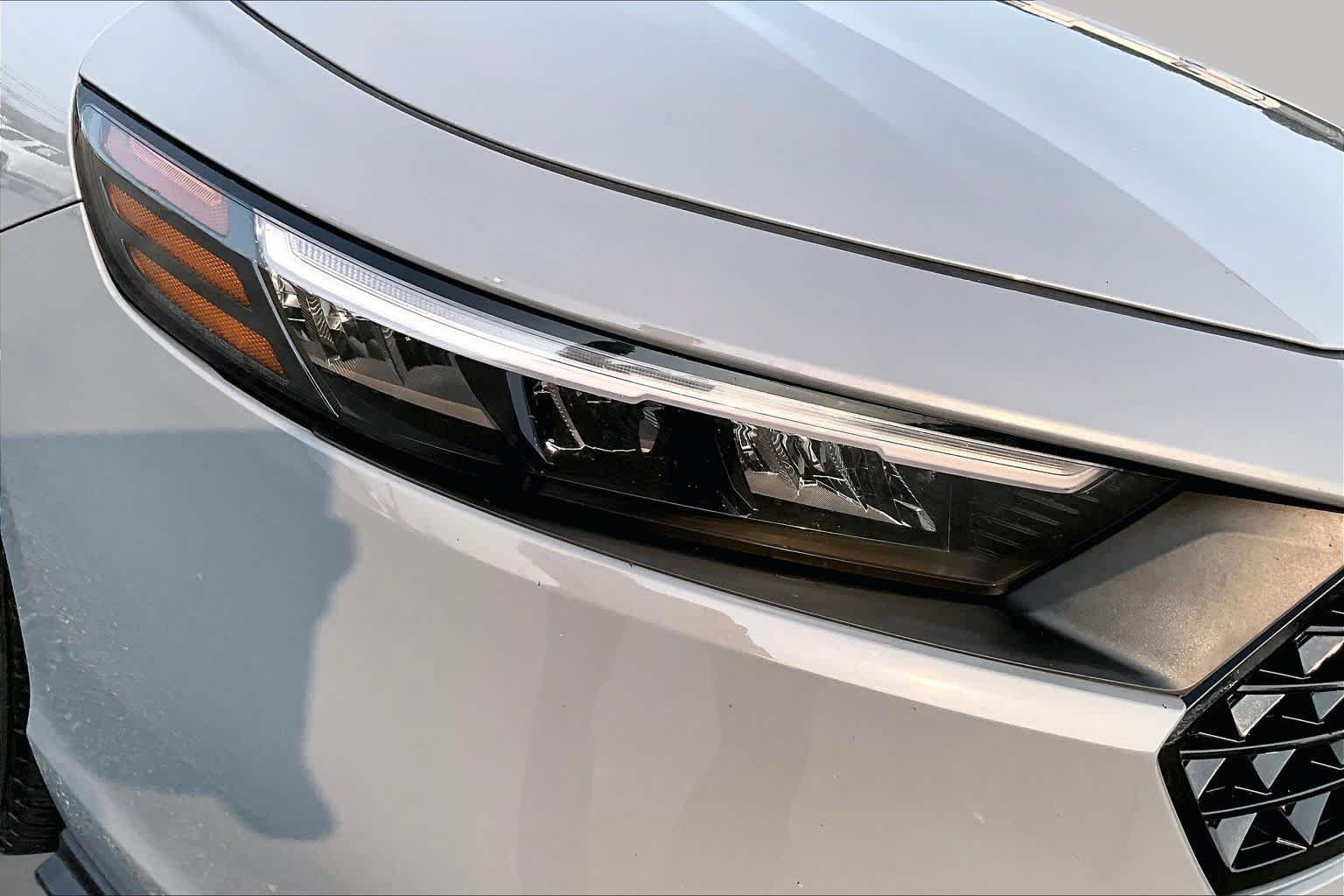 Used 2024 Honda Accord Sport image 28