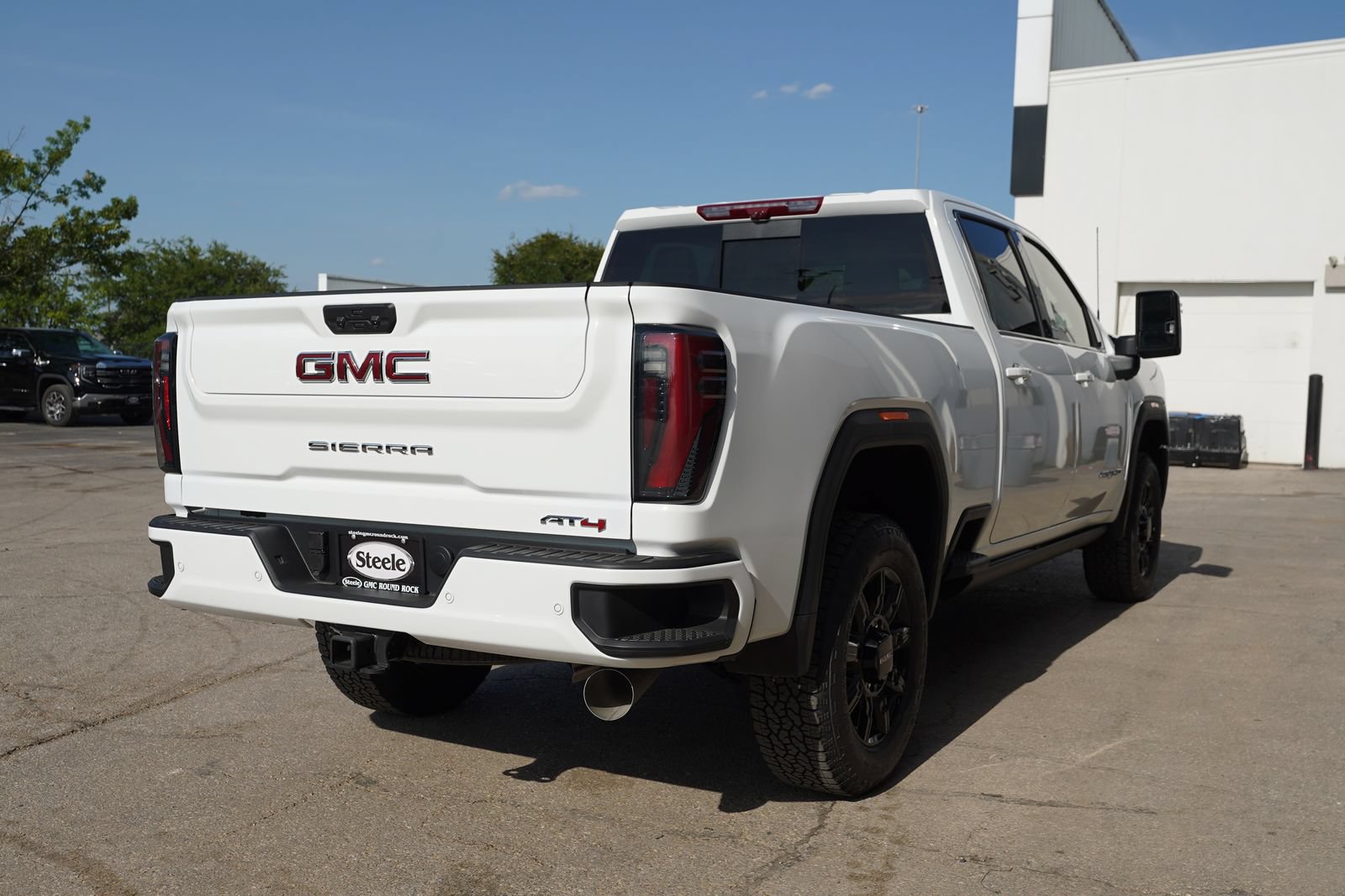 New 2026 GMC Sierra 2500 AT4 w/ AT4 Premium Plus Package AWD/4WD image 5