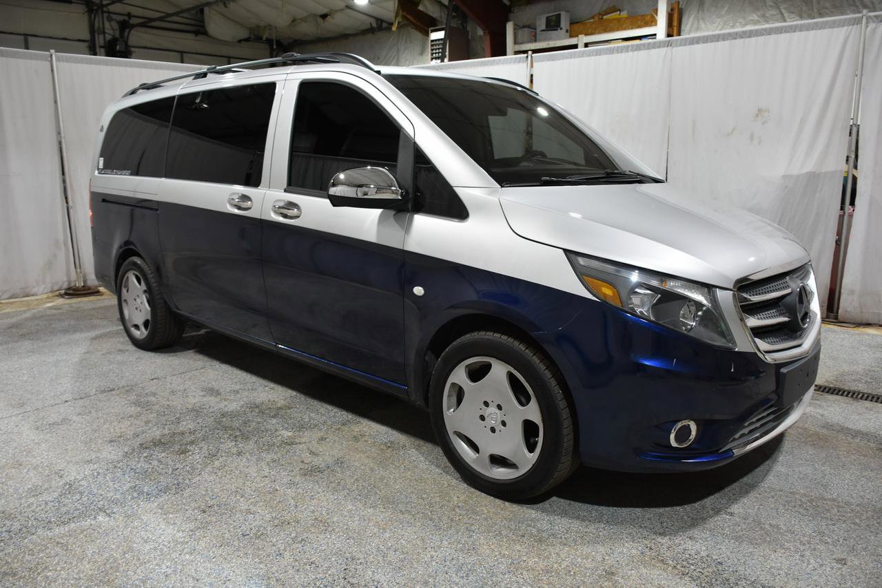 Used 2016 Mercedes-Benz Metris Passenger image 9