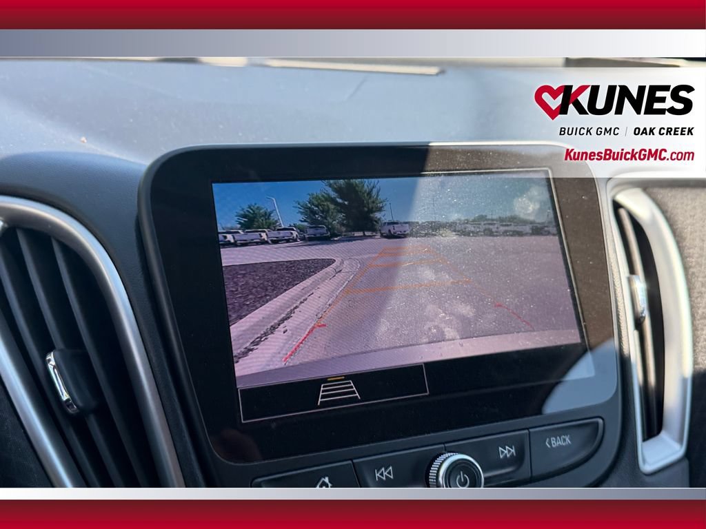 Used 2024 Chevrolet Malibu LT FWD image 25