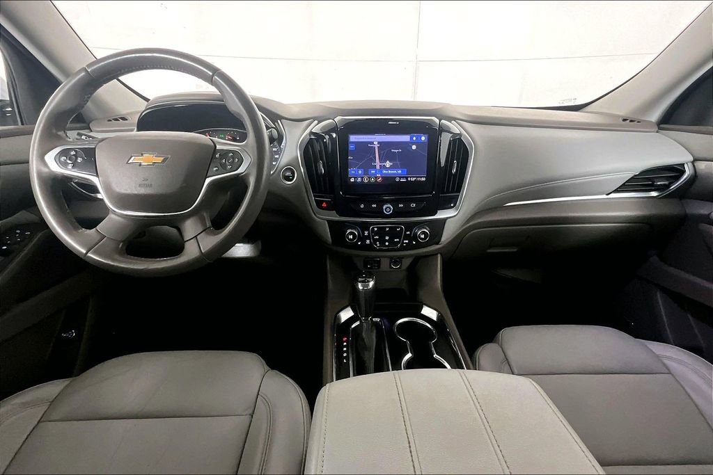 Used 2020 Chevrolet Traverse LT w/ LT Premium Package image 15